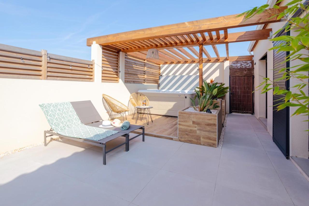L'Entre Deux-Suite Romantique - Jacuzzi Privatif - Clim Reversible - Wifi Le Somail Buitenkant foto
